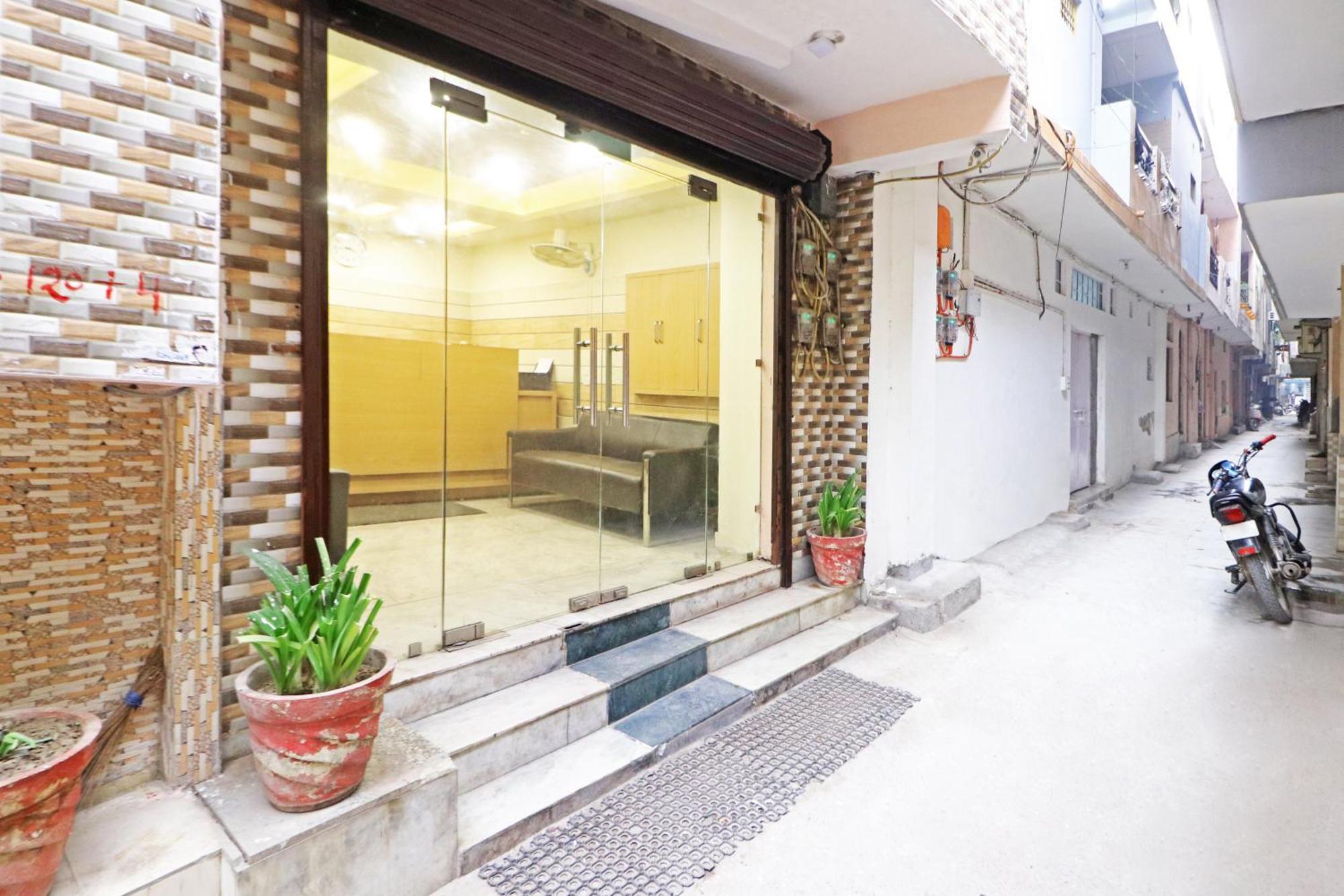 The Nines By The Premium 3* New Delhi